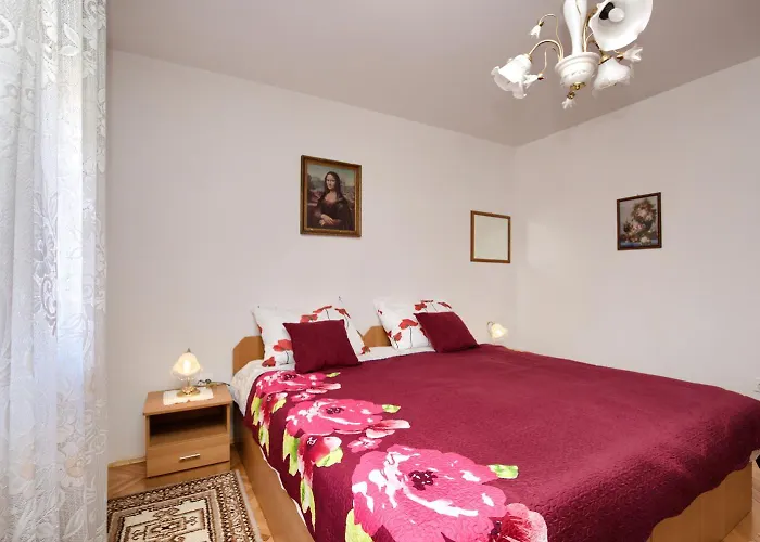 Gordana With Balcony And Parking *